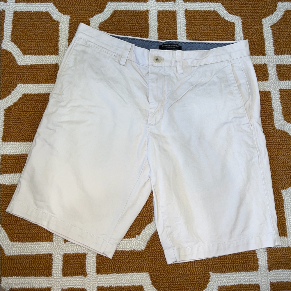 Men’s Banana Republic Aiden Shorts Size 31, 9 in Inseam EUC